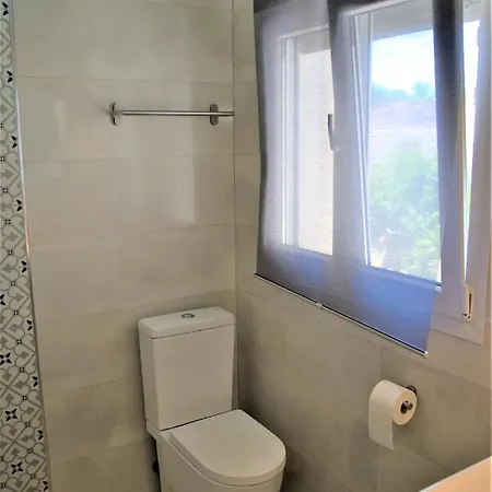 Blanco Con Piscina Privada *