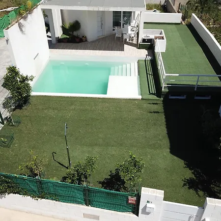 בית נופש Blanco Con Piscina Privada איסלה כריסטינה
